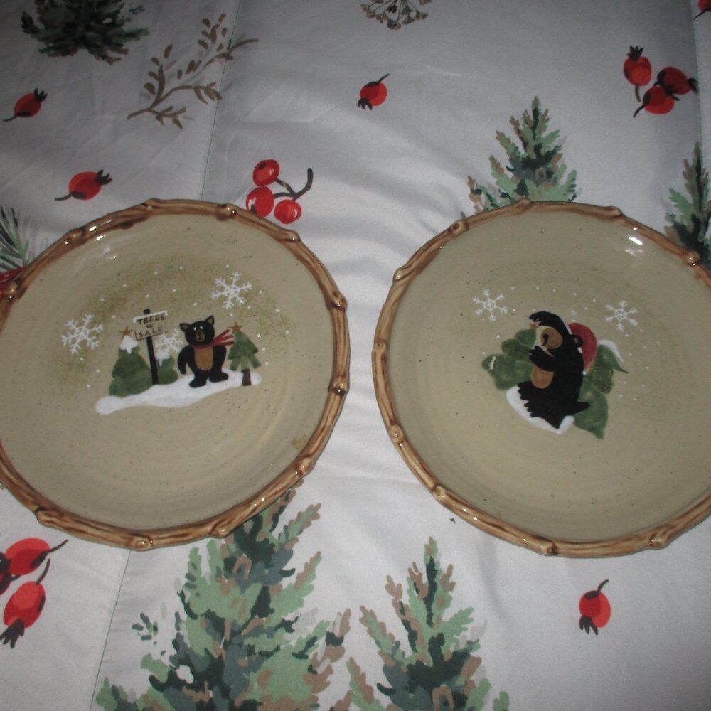 Make The Season Bright Set 2 Plates Black Bear NEW